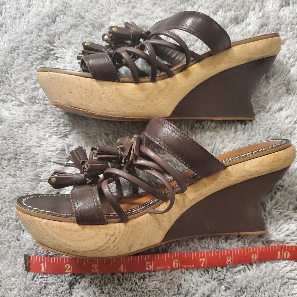 leifsdottir Brown Leather Tassel Wedge Sandals - Picture 7 of 8